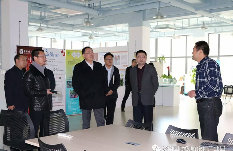 诺方CEO向济南市科技局党组书记、局长进行路演-1.jpg
